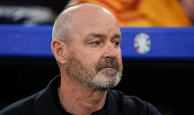 Триумф Шотландии: эмоциональная реакция Кларка после победы над Данией