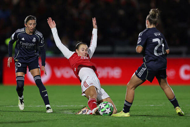 Арсенал обыграл Реал в женской ЛЧ, Вольфсбург забил 5 мячей в ворота МЮ