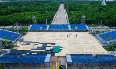 ФОТО. Как в мексиканском Канкуне сооружают временную арену для ЧМ по socca