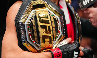 Махачев обійшов Топурію у рейтингу найсильніших бійців UFC