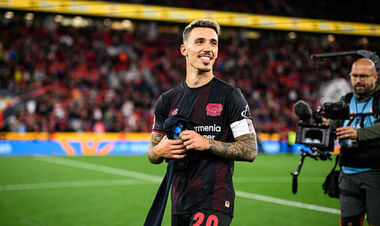 Баварія і Барселона полюють на захисника Баєра