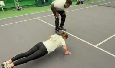 ВИДЕО. Сколько раз отжалась Элина? Монфис показал подготовку Свитолиной