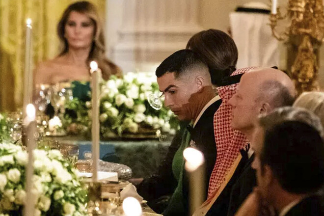 ФОТО. Вот что Роналду на самом деле чувствовал на встрече с Трампом