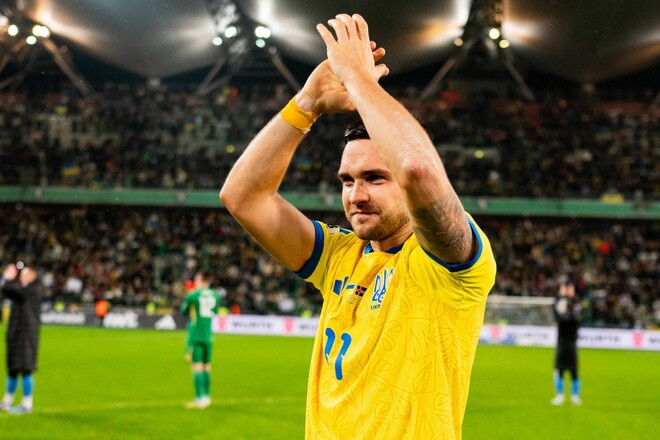 Футболіста, який феєрить за збірну України, закликали знятися в «Холостяку»