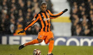 53 голи за Шахтар. В ворота якого клубу Фернандіньо забив найбільше голів?