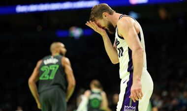 Звездный центровой клуба НБА порвал мениск и выбыл на длительный срок