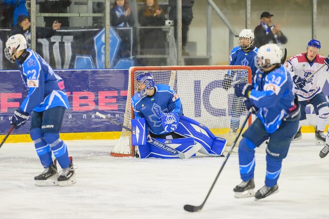 У матчі з 9 шайбами. Сокіл впевнено виграв і повернув собі лідерство