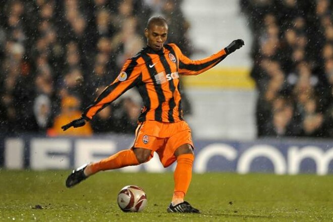 53 голи за Шахтар. В ворота якого клубу Фернандіньо забив найбільше голів?