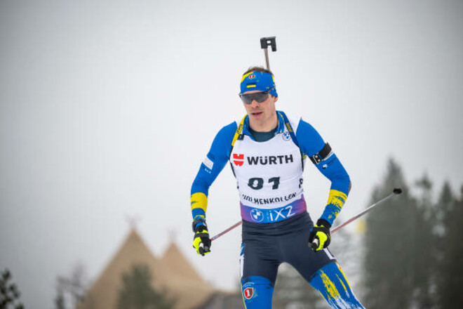 Промах зруйнував гонку. Український біатлоніст став 5-м у спринті в Австрії