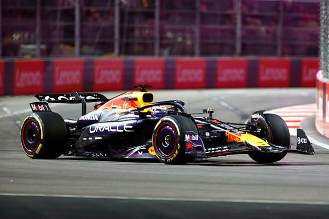 Ферстаппен оценил форму Ред Булл на старте Гран-при Лас-Вегаса
