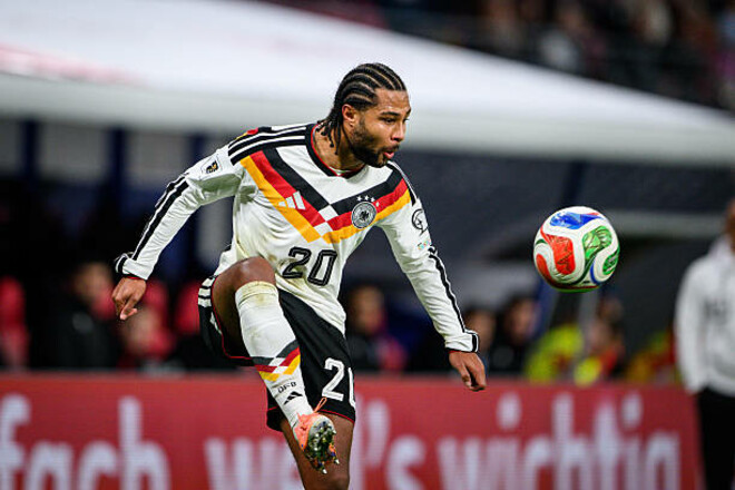 Бавария хочет сохранить звезду сборной Германии, уменьшив зарплату