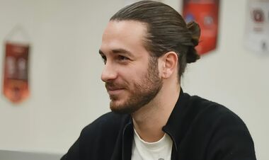 Директор академії Кривбасу Александріс їде з України