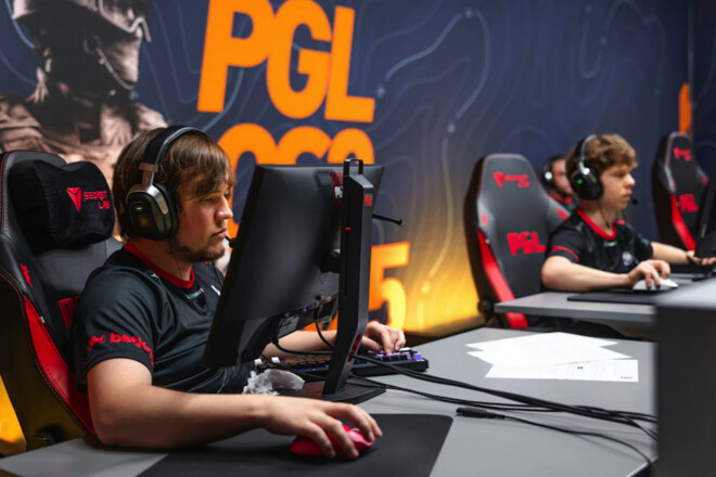 B8 – M80. Budapest Major. Перший етап. Дивитись онлайн. LIVE трансляція