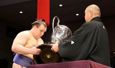 Ukrainian Aonishiki Arata won the Emperor's Cup