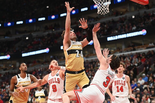 НБА: Трипл-дабл Гідді, сенсаційна поразка Денвера, легка перемога Детройта