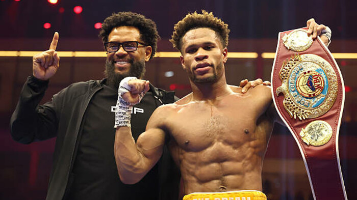 Девін Хейні впевнено перебоксував Норманна і став новим чемпіоном світу