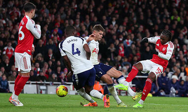 ВИДЕО. Эберечи Эзе удвоил перевес канониров. Шпоры провалились