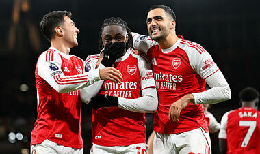 ВИДЕО. Дубль Эзе. Перевес Арсенала над Тоттенхэмом доведен до разгромного