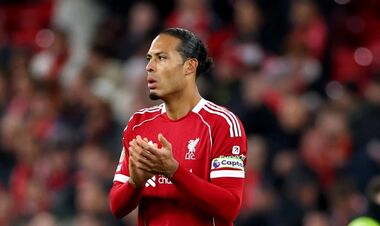 ВАН ДЕЙК: «Пропускаем слишком много легких голов. Очень сложная ситуация»