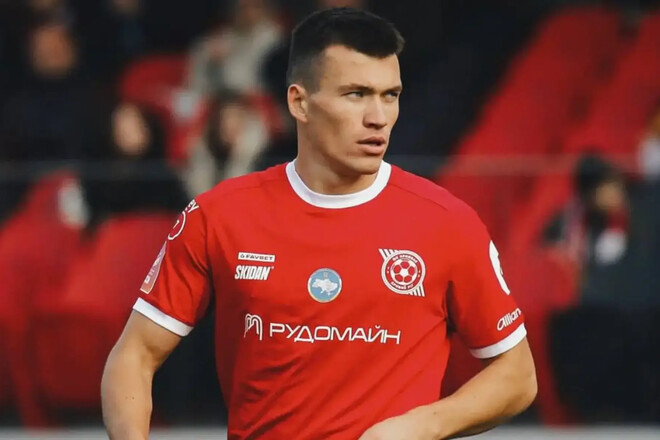 ВІДЕО. Лідер Кривбасу підтримав команду разом з ультрас