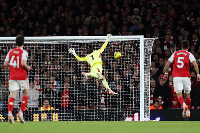 ВІДЕО. Рішарлісон забив гол із центру поля. Шпори відіграли один м'яч