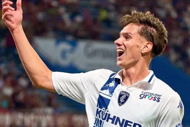 Украинского форварда хотят купить за большие деньги. Есть его реакция