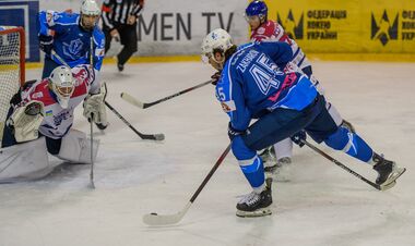 Два дубля и гол в меньшинстве. Непростая победа Сокола в чемпионате Украины
