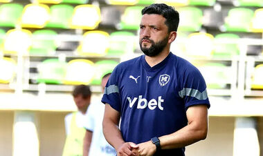 ОФИЦИАЛЬНО. Бывший игрок сборной Украины возглавил иностранный клуб