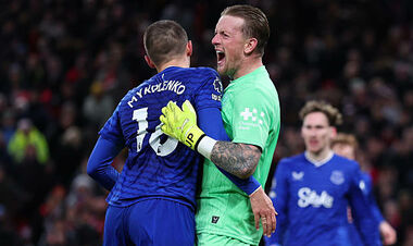 Кто герой матча? Известна оценка Миколенко за победный матч против МЮ