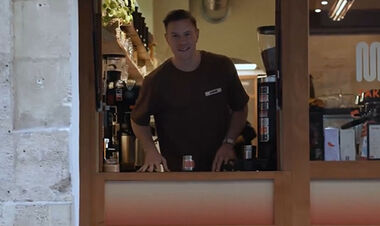 ВІДЕО. Голкіпер Барси спробував себе в новій професії. Всім сподобалося