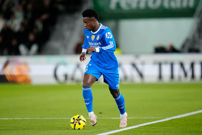 Вінісіус сказав, що не продовжить контракт з Реалом. Все через одну людину