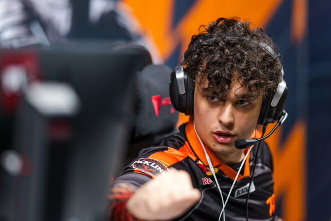 Украинцы из fnatic вырвали победу после камбэка на Budapest Major по CS2