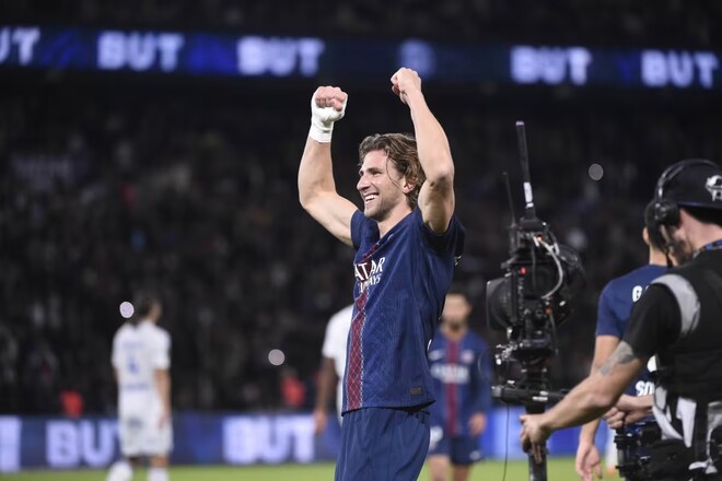 Ілля ЗАБАРНИЙ: «Я побачив, як летить м'яч, і зрозумів: треба забивати»