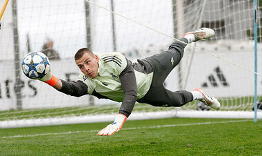 Первый шанс для Лунина в сезоне. Куртуа не поехал на матч Лиги чемпионов