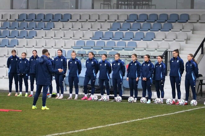 БОРТНИК: «Сборная постарается удивить соперников домашними заготовками»