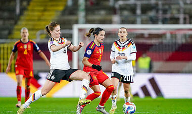 Битва грандів. Відбувся перший фінальний матч жіночої Ліги націй