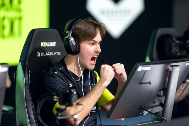 M80 вторыми без поражений вышли в следующий этап Budapest Major