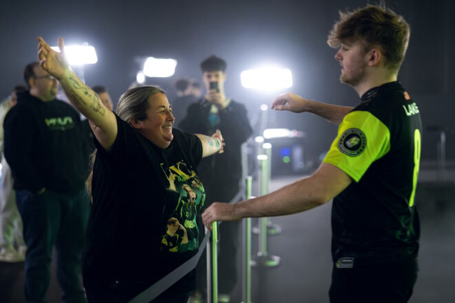 ВІДЕО. Американський гравець M80 облаяв суперників перед мамою