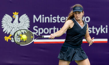 Зеркальные 6:2. Снигур пробилась в четвертьфинал 75-тысячника в ОАЭ