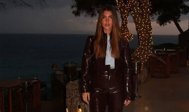 ФОТО. Дружина форварда збірної України вразила своєю красою