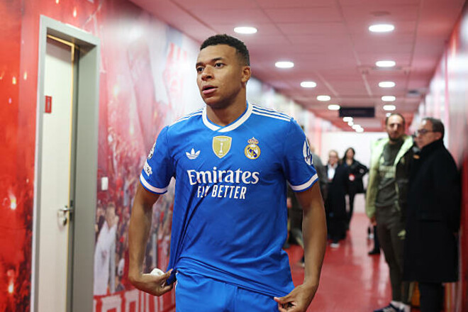 Мбаппе оформил хет-трик в ЛЧ на 29-й минуте матча. Бывало ли быстрее?