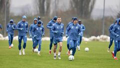 Minus four leaders. Dynamo arrived at the Conference League match