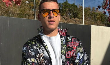 PHOTO. Real fans came to Lunin after conceding 3 goals