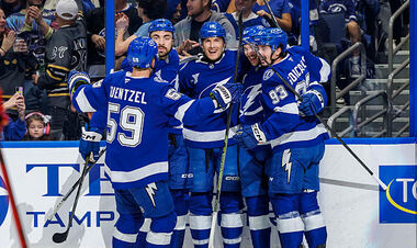 НХЛ. 10 подряд побед Колорадо, проблемы Флориды, успехи Тампы и Далласа