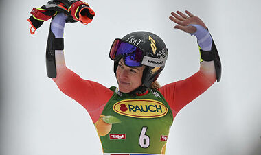 Звездная горнолыжница порвала мениск и досрочно завершила сезон