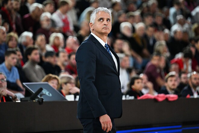 Клуб Євроліги сенсаційно звільнив тренера, якого призначив влітку