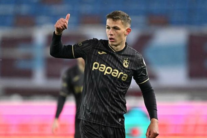 Уйдет в аренду? Украинский футболист разочаровал наставника Трабзонспора