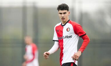 Син легендарного гравця та тренера Феєнорда дебютував у Лізі Європи