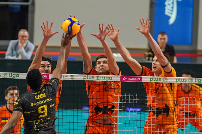 ХКС Хелм – Барком-Кажаны. Плюс Лига. Смотреть онлайн LIVE