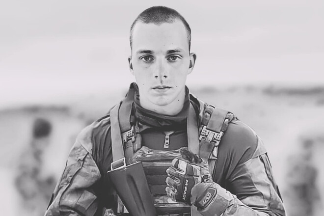 Схилимо голови. Було лише 18: юний плавець загинув під Кремінною